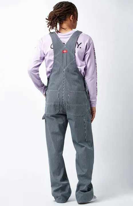 La salopette dickies aux rayures noire et blanche